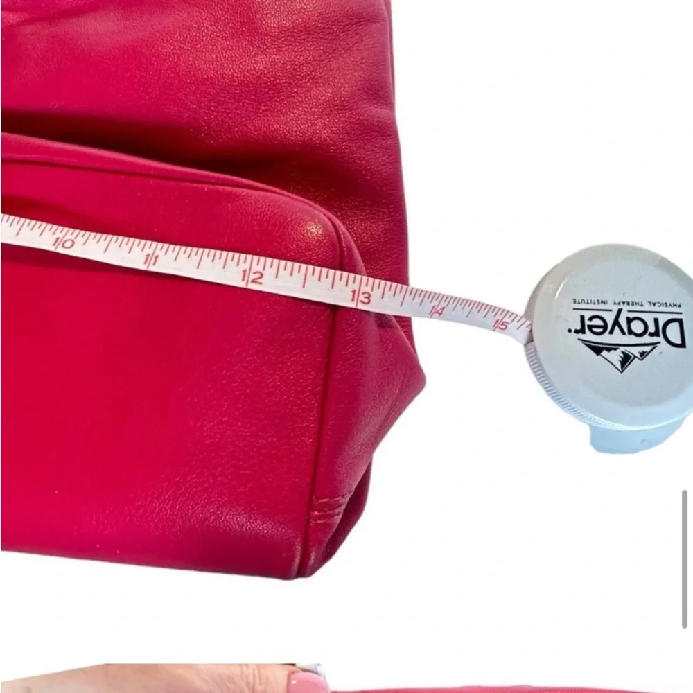 ๐Barbie Pink Etienne Aigner Leather bag with shiny silver hardware Aigner Design - Picture 6 of 8